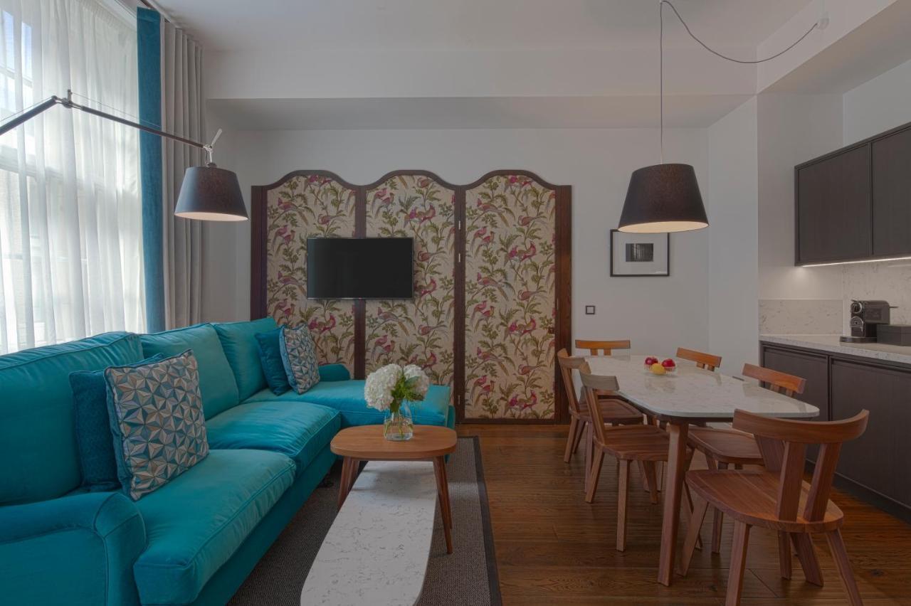 Cheval The Edinburgh Grand Aparthotel Bagian luar foto A suite at the hotel
