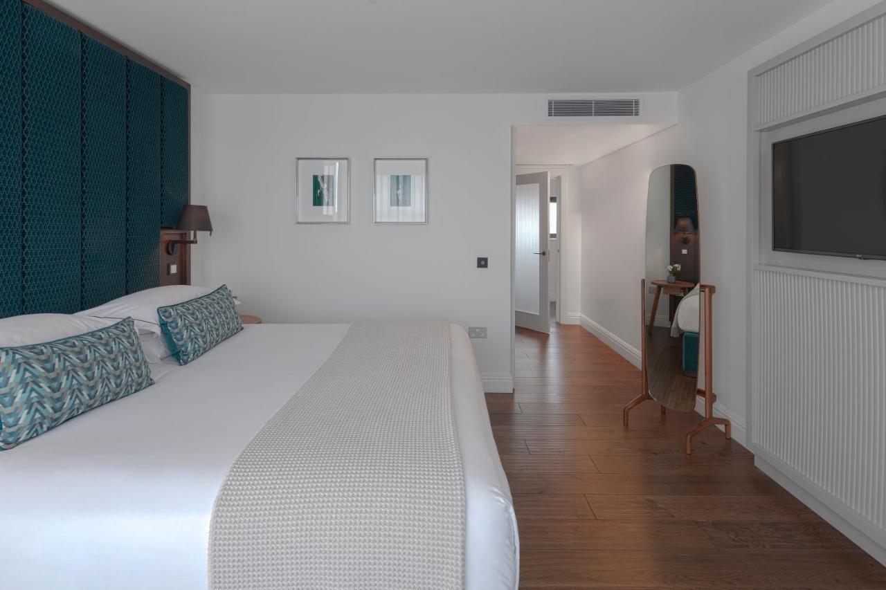 Cheval The Edinburgh Grand Aparthotel Bagian luar foto A room at the hotel