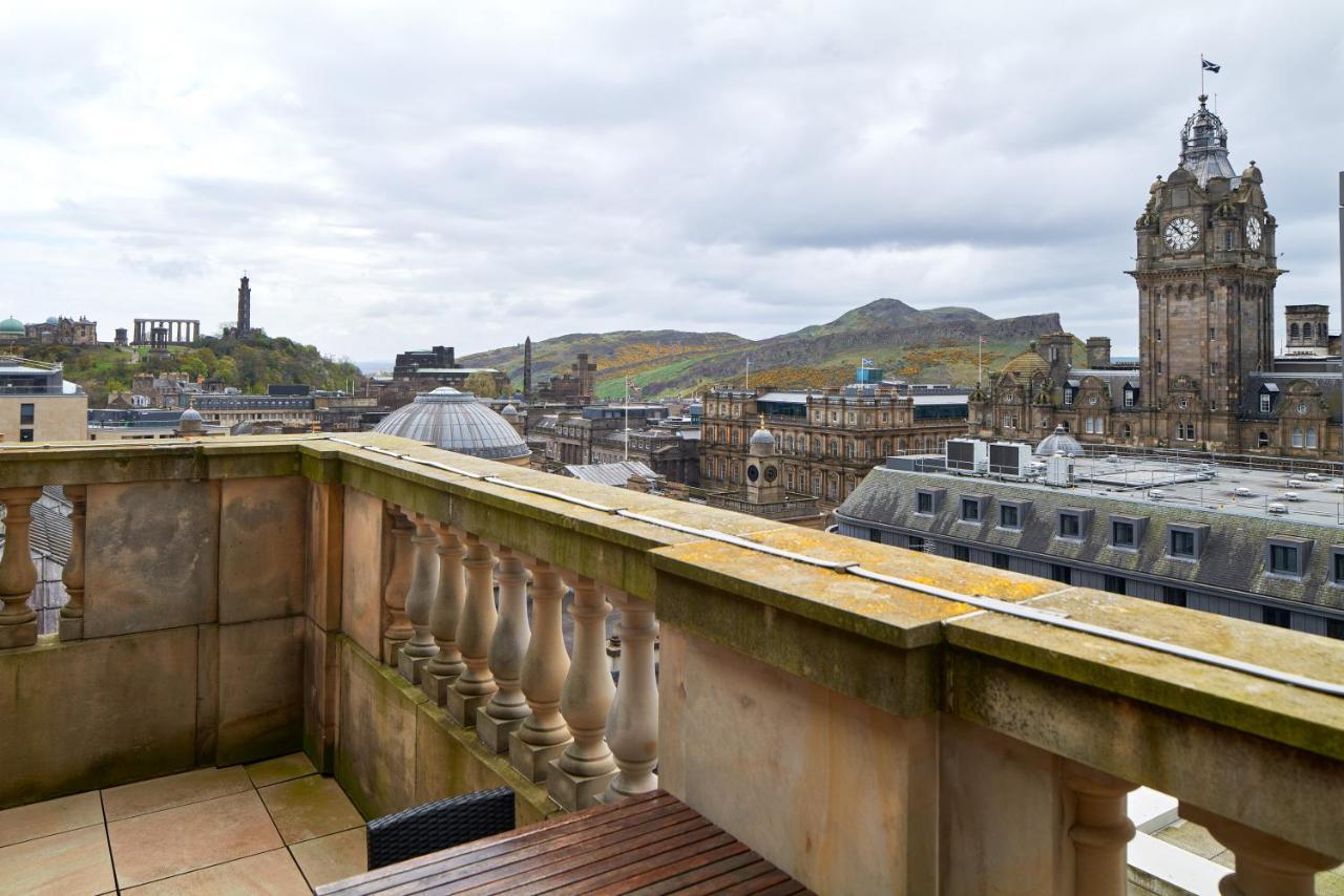 Cheval The Edinburgh Grand Aparthotel Bagian luar foto The view from the rooftop terrace
