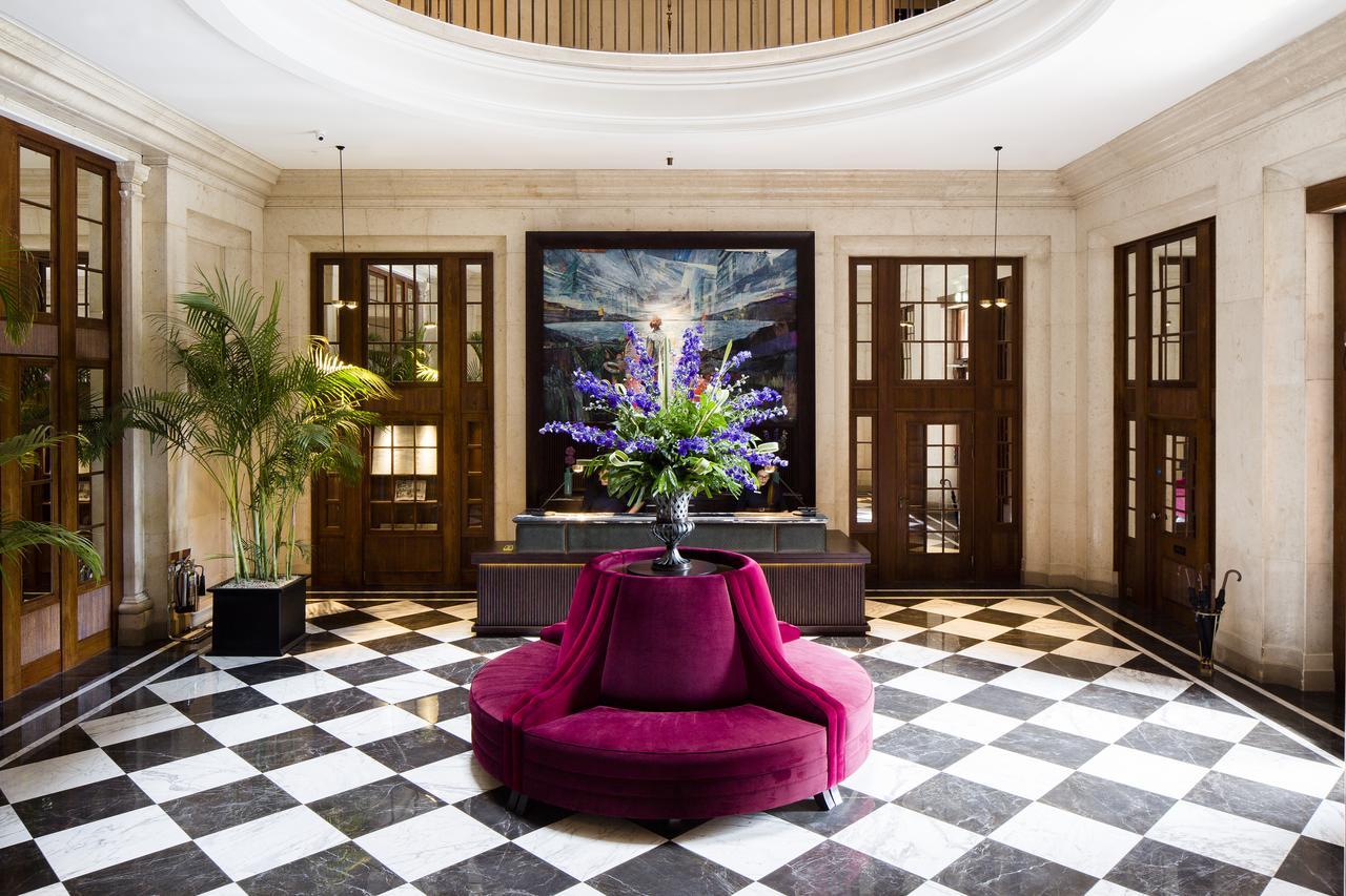 Cheval The Edinburgh Grand Aparthotel Bagian luar foto The hotel's lobby